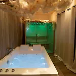 דירה Capsule Thailande I Sauna I Balneo I Console I Jeux En Bois I Cinema I Cour Interieure