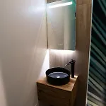 Capsule Thailande I Sauna I Balneo I Console I Jeux En Bois I Cinema I Cour Interieure דירה