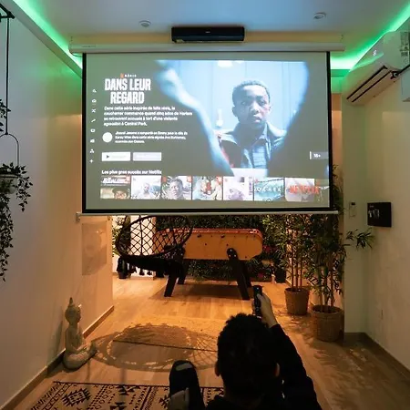 Capsule Thailande I Sauna I Balneo I Console I Jeux En Bois I Cinema I Cour Interieure * Trith-Saint-Leger