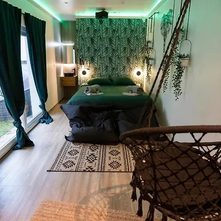 Capsule Thailande I Sauna I Balneo I Console I Jeux En Bois I Cinema I Cour Interieure Appartement Trith-Saint-Leger