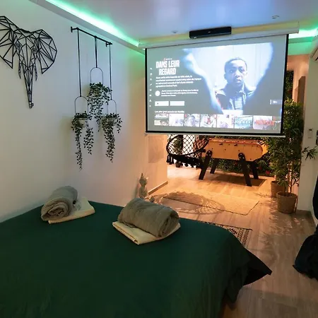 Appartement Capsule Thailande I Sauna I Balneo I Console I Jeux En Bois I Cinema I Cour Interieure Trith-Saint-Leger