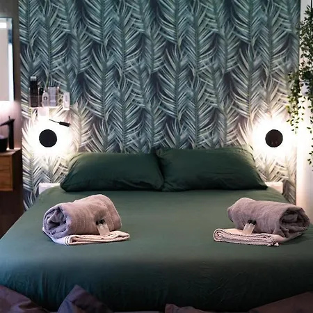 Capsule Thailande I Sauna I Balneo I Console I Jeux En Bois I Cinema I Cour Interieure *