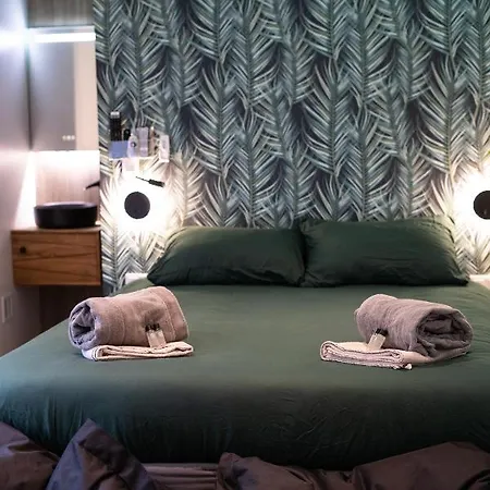 Capsule Thailande I Sauna I Balneo I Console I Jeux En Bois I Cinema I Cour Interieure * Trith-Saint-Leger