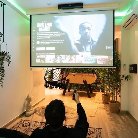 Capsule Thailande I Sauna I Balneo I Console I Jeux En Bois I Cinema I Cour Interieure *