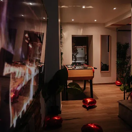 Appartement Capsule Thailande I Sauna I Balneo I Console I Jeux En Bois I Cinema I Cour Interieure